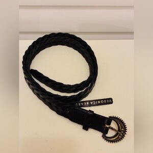 Veronica Beard Braided Leather Belt – Small black braided leather quiet luxury